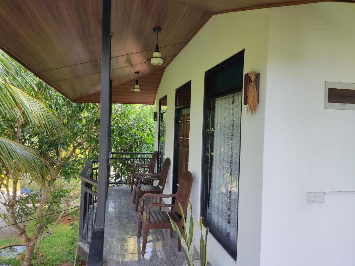 Village Mango Resort Yala Tissamaharama Buitenkant foto