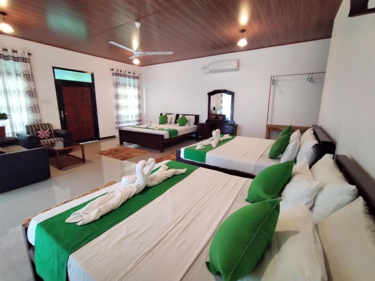 Village Mango Resort Yala Tissamaharama Buitenkant foto