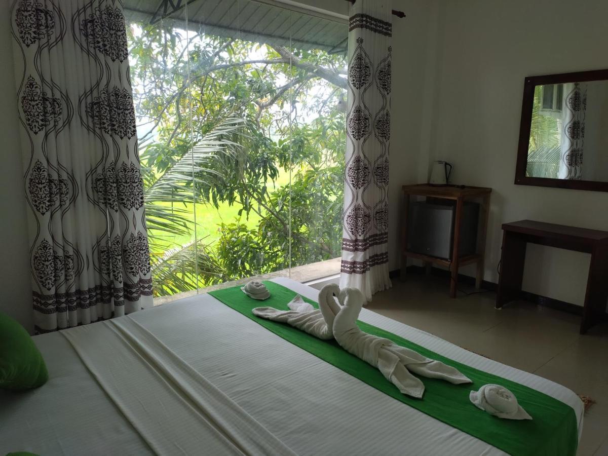 Village Mango Resort Yala Tissamaharama Buitenkant foto