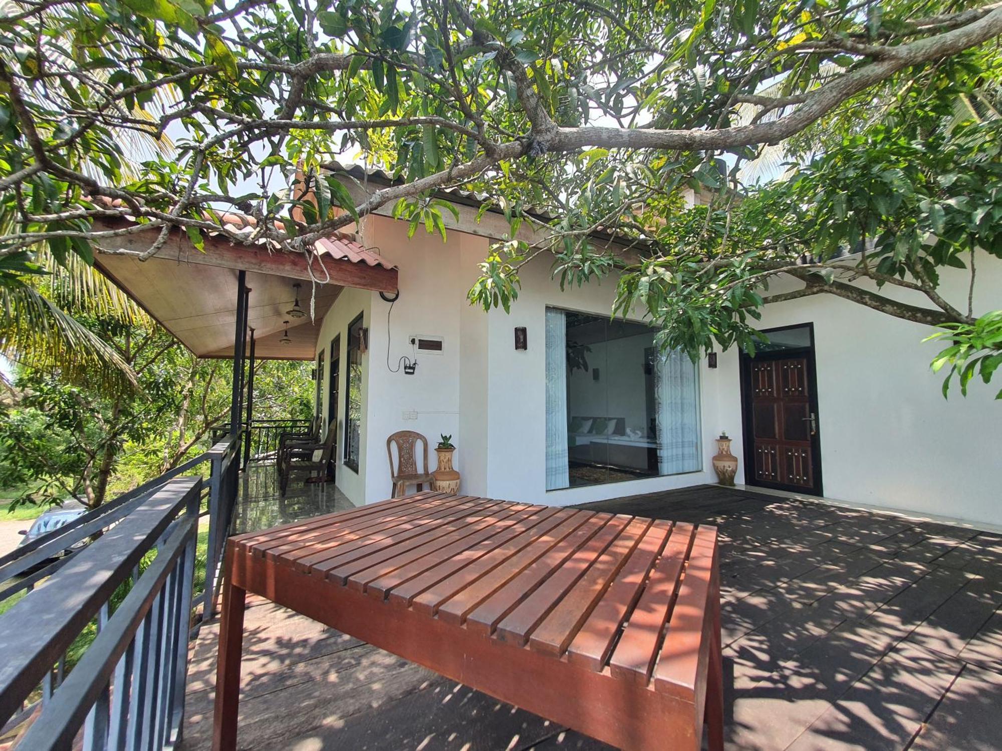 Village Mango Resort Yala Tissamaharama Buitenkant foto
